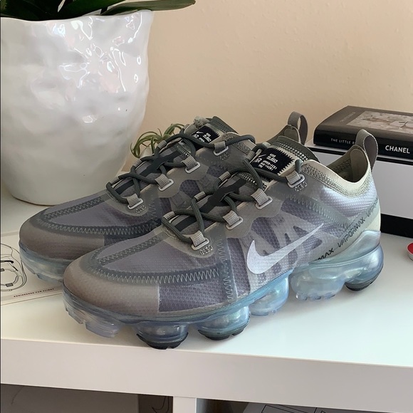 New Nike Air Vapormax premium grey - Picture 2 of 11